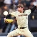 日本ハム４連勝、最多貯金１１　加藤貴が今季初完封でリーグトップタイ８勝目　初回に万波が先制打