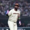 【日本ハム】新庄監督「痩せるしかない」打率リーグトップのレイエスが左かかと違和感で途中交代