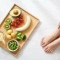 そのむくみ、食事や生活習慣が原因かも？夏に向けたむくみ対策7つ
