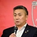 サッカーJ1浦和レッズの新社長、会見で「世界と戦う」とアピール