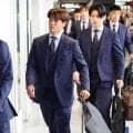 選手12人含む帰国便が成田空港に着陸