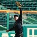 【阪神】その意図は⋯「捕手」の栄枝裕貴と嶋村麟士朗が本格「外野」練習スタート