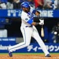 【DeNA】エンカーナシオンが来日初安打　記念球はベンチへ　新天地デビュー戦は４打数１安打