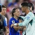 【Ｗ杯】「泣いた」「ロナウドとモドリッチの抱擁は胸熱！」レジェンド対決　試合後のハグにネット涙「痺れる」「神々しい」