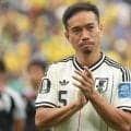 「朝から泣かせないで」日本代表、長友佑都が“初めて”と驚いた21歳後輩からの帰国時の衝撃エピにファン反応「感動した」「4年後にはチームに欠かせないエース級の選手に」【W杯】