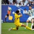 メッシがＷ杯史上初の通算20得点目、史上初の通算30試合目で達成　新記録８試合連続ゴール