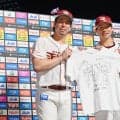 【楽天】中島大輔　マエケン援護しヒーローに「貢献できて良かった」とお立ち台で２ショット