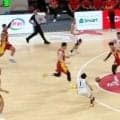 中国選手が大混乱！日本代表PGの“神パス”が脚光「味方同士でぶつかってるやん」「ここしかないコース」【バスケW杯予選】