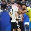 ｢いつも通りのアオでした｣W杯で号泣した田中碧との食事会を川崎の先輩＆現主将が報告！｢笑顔の2ショ泣けます｣｢ヤスくんの前だと弟の顔になってる｣