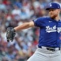 ドジャースのラウアーが家族ショット公開　エミリー夫人らと笑顔「とてもかわいい」