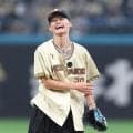 【日本ハム】ミラノ五輪スノボ銅の山田琉聖がファーストピッチ「ワンバンしてしまい悔しい」