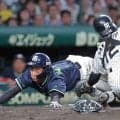 ヤクルト　イケヤマジックで逆転勝ち　阪神の隙突いて判定覆した三走・松下の同点生還　池山監督「本人の意思表示だと」