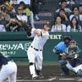 阪神　佐藤輝が９試合ぶり一発！甲子園が熱狂　７月初アーチの１７号ソロで先制