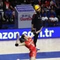 【バレー】日本第２セット取り返す　一進一退13－13から和田の強打で勝ち越し最後は石川決める