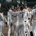 阪神　劇的サヨナラ勝ち！近本復帰後初安打から森下が決めた！「決めてやるという思いでした。チカさんが来たことで勢いが変わる」同点許した直後に甲子園が熱狂