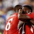 【Ｗ杯】スイス同点→直後に涙の退場…ＶＡＲで判定変更　シミュレーションでＦＷエンボロが２枚目のイエロー　延長突入