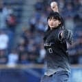 「神々しい」超人気美女の“激変”投球　赤面＆大暴投から一転、ファン驚愕「20勝エース」