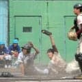 同点の十回表にスクイズ阻止　勢い乗ってサヨナラ勝ち　岡山操山