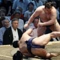 大関復帰狙う安青錦、休場明けの初日白星も左足不安　舞の海氏が推測した「変わり気味」の理由