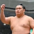 先場所途中休場の横綱・豊昇龍が初日白星　王鵬を退ける　悲願の横綱初Ｖへ好スタート