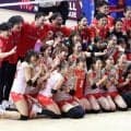 女子バレー　歓喜の涙→最高の笑顔に　集合写真ではじける姿が胸アツ　絶叫にスタンドからも大歓声　和田「新しい自分たちの強さに気づけた試合」