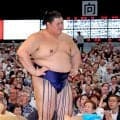 大の里がぼう然連敗　強く当たるも逆転突き落としで金星許す「詰めの甘さあった」　歴代ワースト３位タイの横綱６連敗