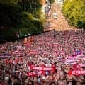 約９万人がノルウェー王宮前に殺到「狂気とも言える光景だ」ソルバッケン監督が祝賀ムードに感激