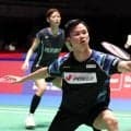 バドミントン　「ワタグチ」ペアが１回戦快勝　田口「前衛でしっかり振り抜けた」　渡辺「攻めやすい展開がつくれた」