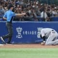 【巨人】惜しい！坂本勇人グラブかすめるも打球取れずガックリ　直前には値千金の代打同点３ラン