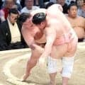 正代が初白星　６月はパリ公演後に部屋の宮古島合宿も参加　帰りの飛行機出発時には台風が直撃「一日ホテルに缶詰状態だった」