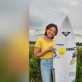 静岡県出身のプロサーファー池田美来選手、静岡銘菓「こっこ」を展開する株式会社ミホミとスポンサー契約を締結