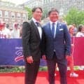 山本由伸　今年もオシャレスタイル！黒のタキシードを着こなす　左腕には高級腕時計がキラリ　今年も園田通訳と一緒に
