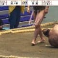 力士が頭突き“一撃”で崩れ落ちる衝撃結末「一撃だ」「失神KO」予期せぬ結末にファン騒然