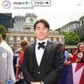 山本由伸らドジャース戦士の球宴レッドカーペット姿公開　黒タキシードの山本「楽しんで」