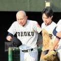 選抜出場の東北、初戦からタイブレークで薄氷の勝利　松本主将は涙