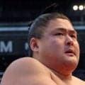 寺尾さんが名付け親の幕下力士、“親戚”と慕う志摩ノ海を下し連勝スタート！光星竜「恩返しできた」【大相撲】