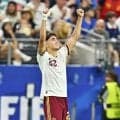 スペイン19歳DFクバルシがエムバペを完封「一つの大きな家族で90分間ずっと助け合い」