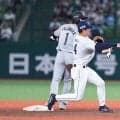 球場を虜にした“超速プレー”「凄すぎて見えない」　一瞬で奪った●●…ファン驚愕「送球がヤバい」