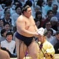 大の里が平戸海を下す　３勝３敗五分に