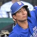 中日・石伊が途中交代　巨人・マルティネスの１５６キロが左腕直撃で球場騒然　治療後にプレー続行も守備から交代
