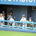 郁文館ベンチに「助監督」ワタミ会長　「気を抜いちゃだめ」声かけも