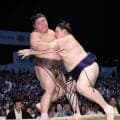 大の里が３連勝で勝ち星先行「立ち合いも土俵際も良かった」　圧倒された伯乃富士は脱帽「横綱がいつもより大きく見えた」