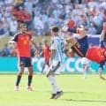 【Ｗ杯】延長で屈したアルゼンチンに母国メディアは「伝説のチームが散った」…ＭＦフェルナンデスの退場を悔やむ