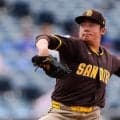 松井裕樹が今季初勝利、無死満塁で登板し三振と併殺打で完璧な火消し　パドレス19得点の圧勝