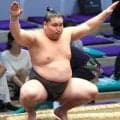 横綱のしこ名を継ぐ旭富士、序ノ口デビューからの連勝が「２５」で止まる　元十両・生田目に初黒星　史上最速新十両ならず