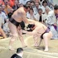 豊昇龍が痛恨の３敗目　義ノ富士に敗れ、横綱初Ｖ遠のく…