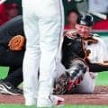 【巨人】「お皿の上だった。明日からの出場は難しいのかも」途中交代した岸田の状態明かす