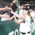 巨人　仲良しコンビで首位タイ浮上　粘投の井上「打ってくれてありがとう」笹原満塁一掃打で７勝目プレゼント