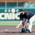 阪神・ドラ１立石　二塁で守備練習「引き出しが増える」中野コンディション不良で流動的「若手や自分たちの力がうまく働けば」