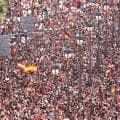 W杯優勝のスペイン代表をマドリードで200万人出迎え　国王、首相も祝福「本当に楽しかった」
